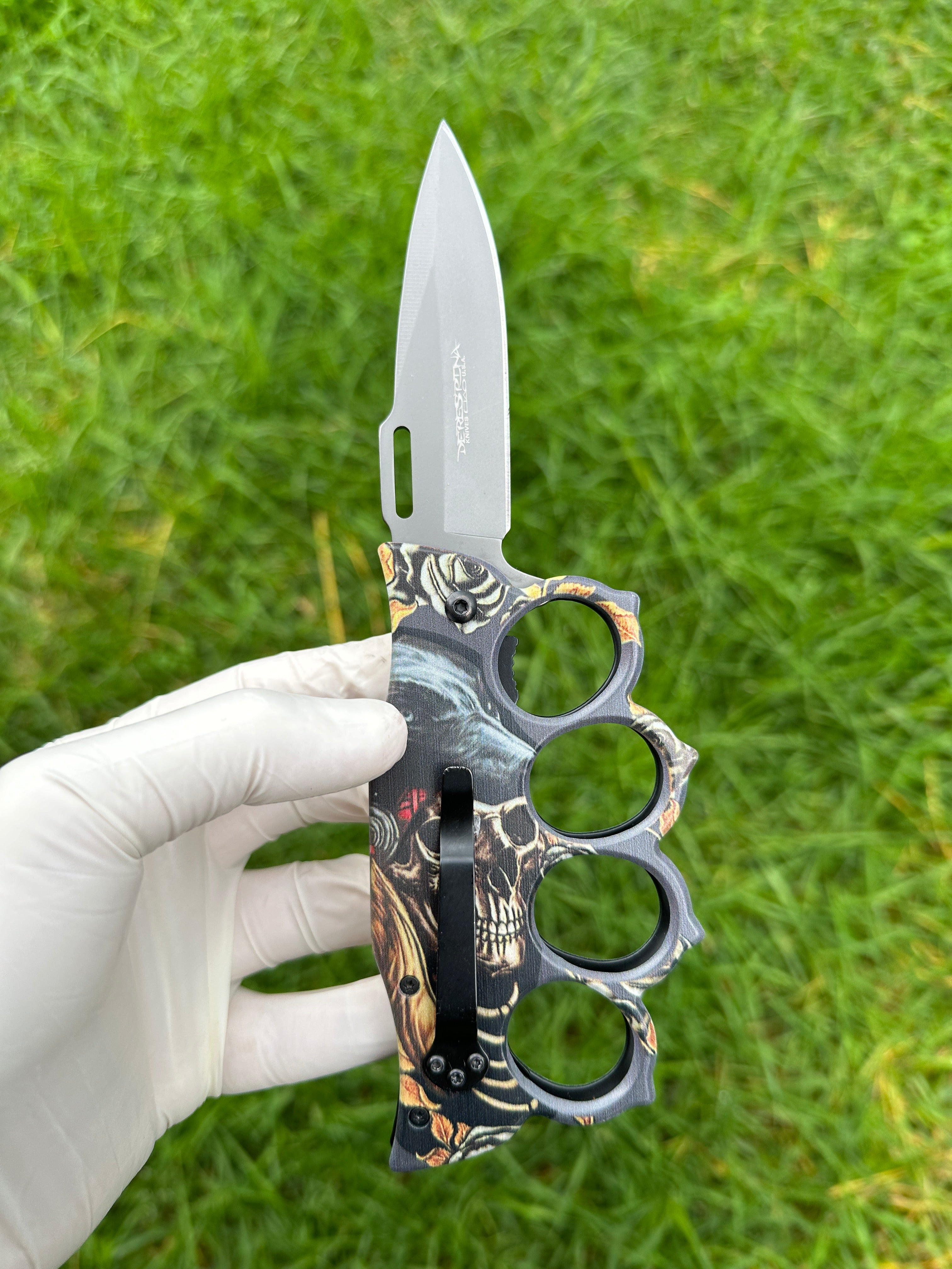 Brass Knuckles With Knife